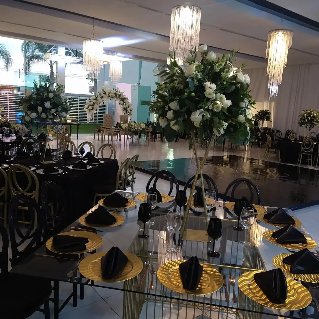 Salón Crisval — foto 2 de 3