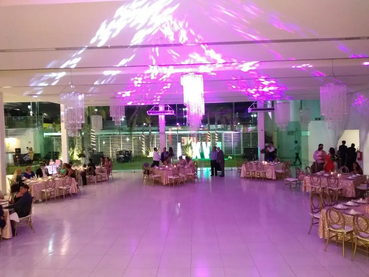 Salón Crisval — foto 3 de 3