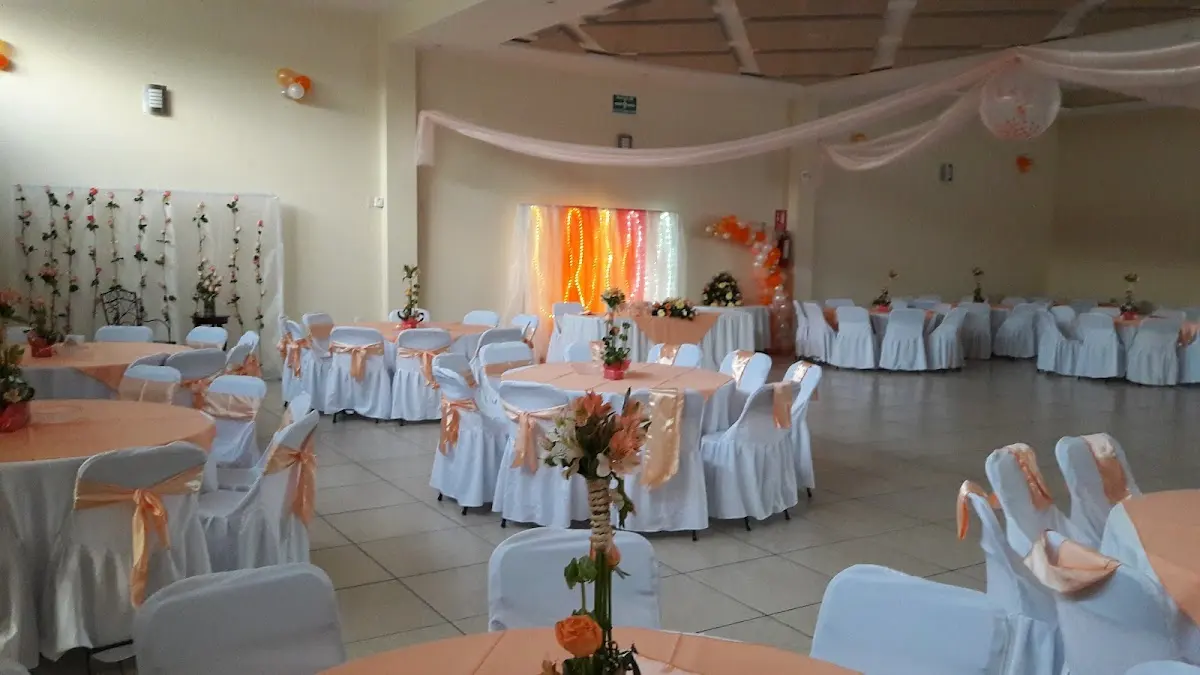 Salon de Eventos Grand Deluxe