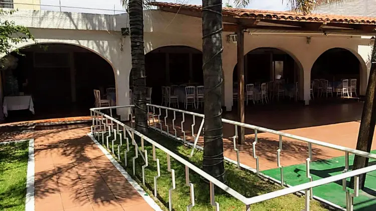 Salón Fiesta Jardín