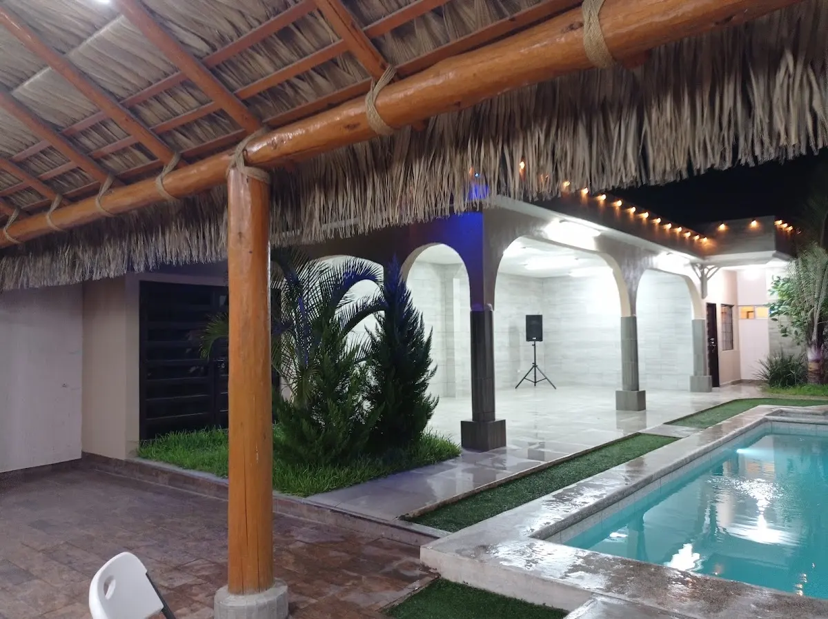 SALON LOS LAURELES