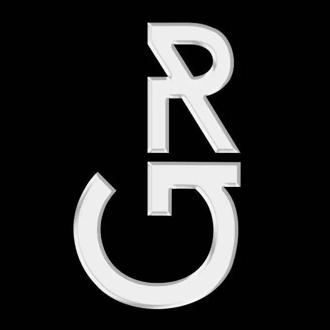 Roberto Gastelum Designer