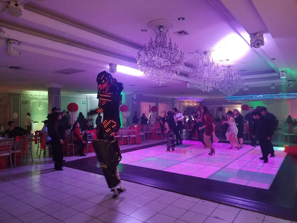 Factory Of Dreams Salón