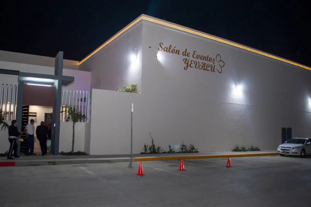 SALÓN DE EVENTOS YEVALU — foto 3 de 3
