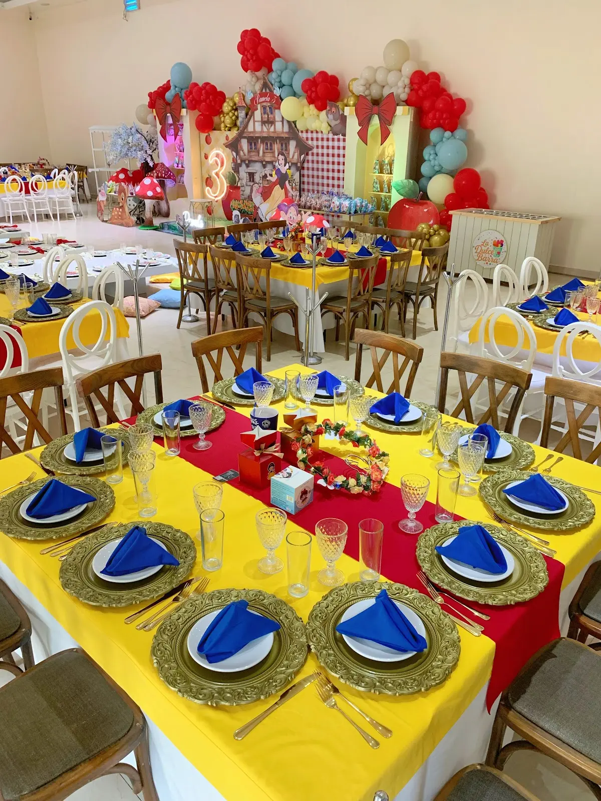 Algarabía, Salón de Eventos