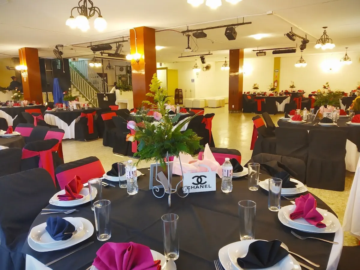 Salón Gema — foto 2 de 3