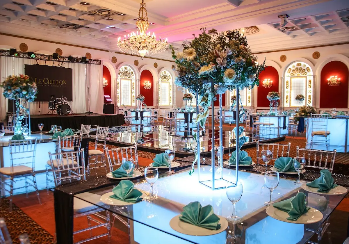 Le Crillon
