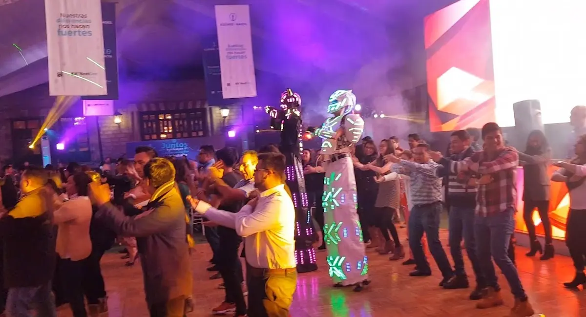 Servicio de dj, agencia de djs, fiestas, bodas, eventos — foto 1 de 1