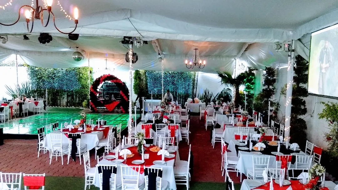 Jardin de fiestas Fénix