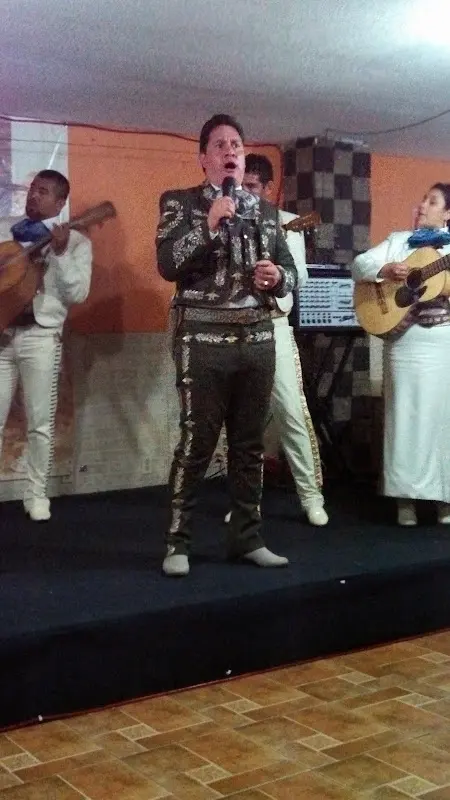 Salon de eventos especiales JYMAX