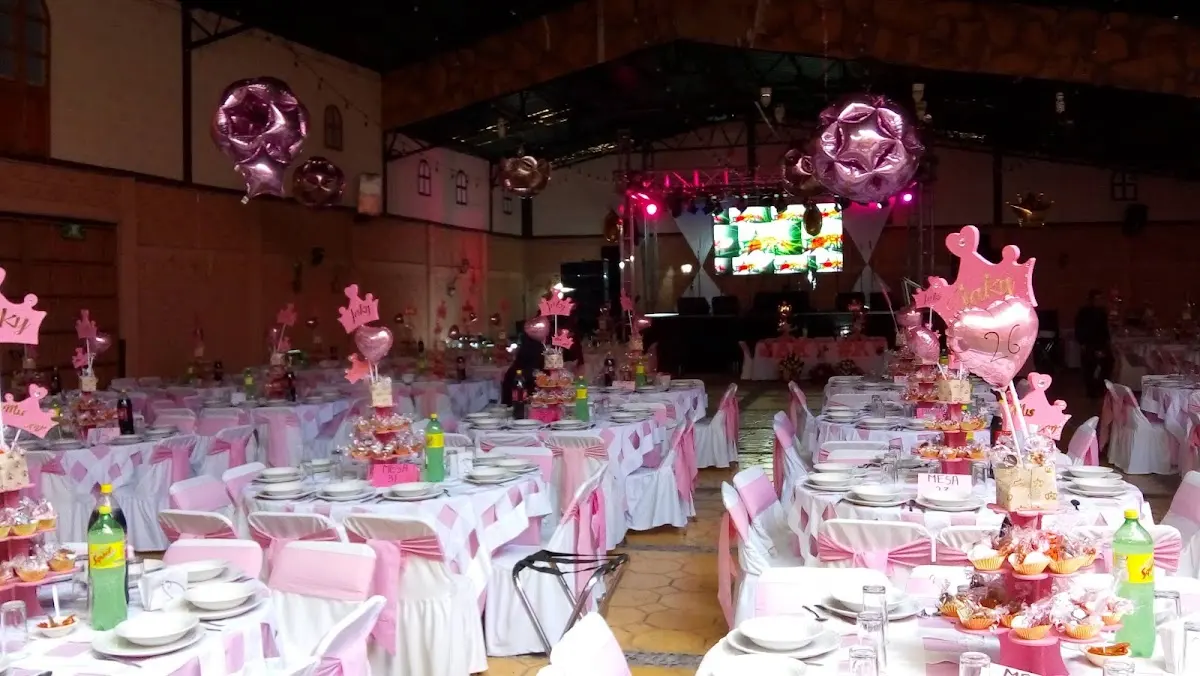 Salón La Cerca — foto 2 de 3