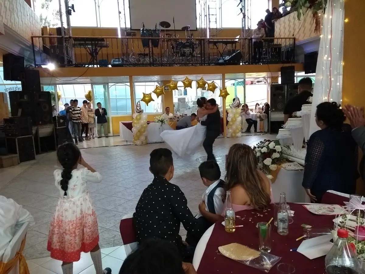 Salon de eventos "EL PROFE"