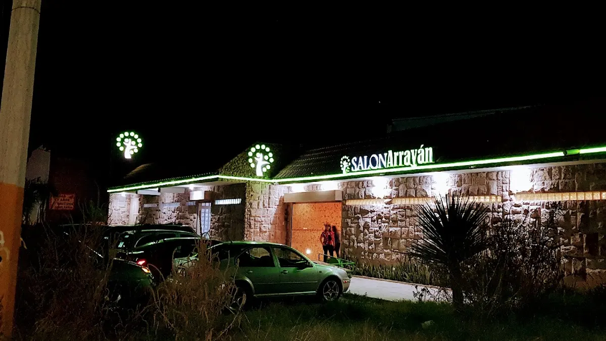 SALON ARRAYÁN