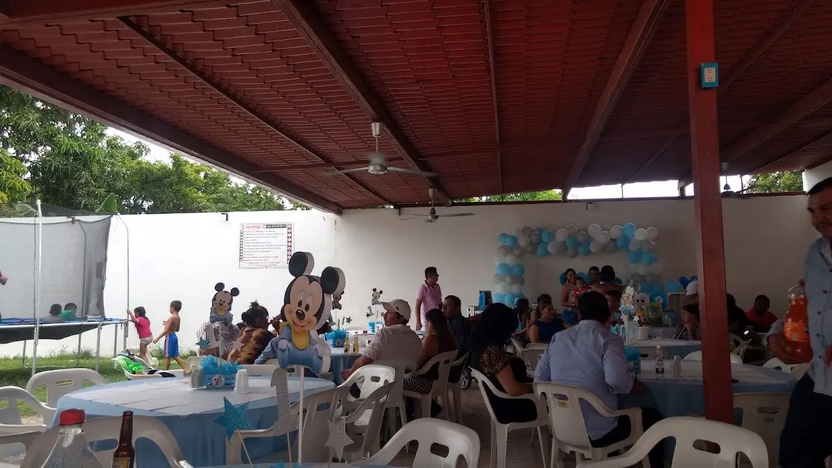 Salon De Eventos — foto 2 de 3