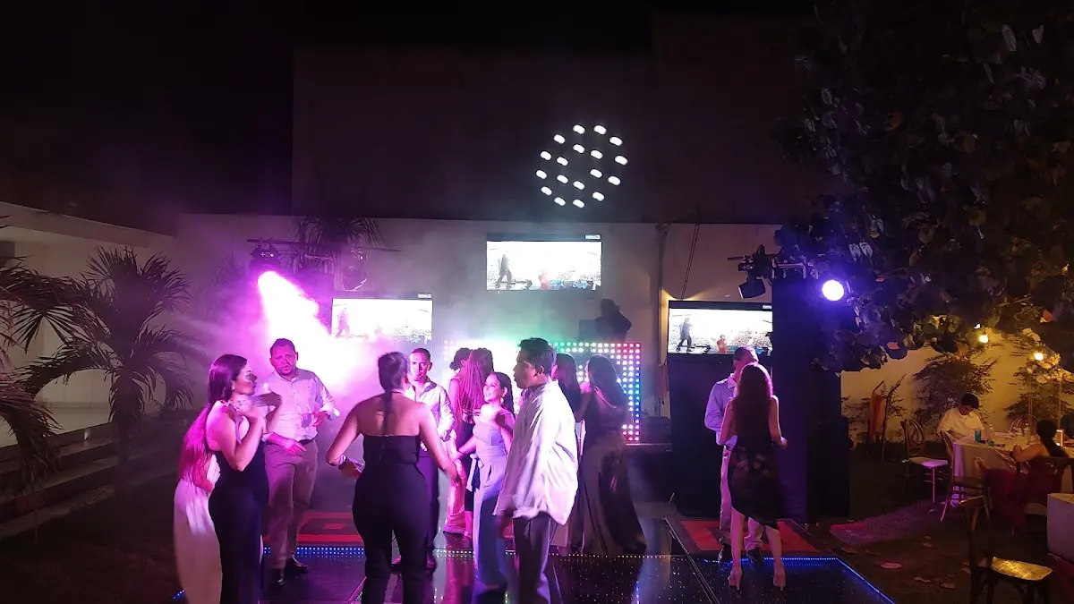 Salon Para Eventos: BAMBU