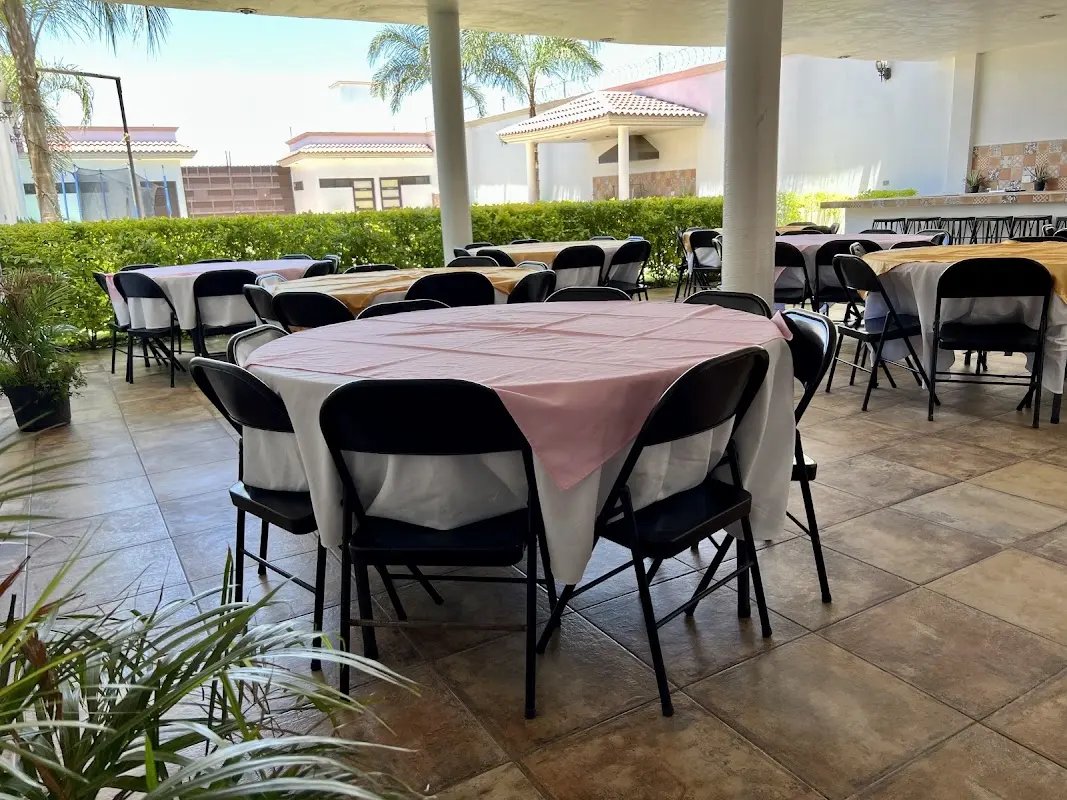 El Trébol Jardín de Eventos Sociales