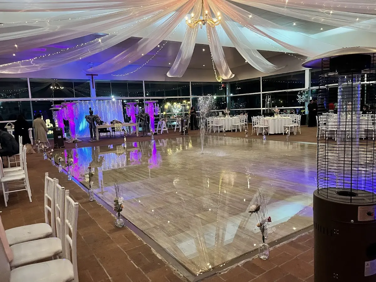 El Reflejo Salón de eventos y parque acuático