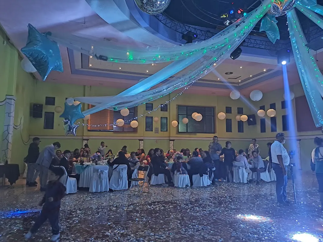 Salón Cristal