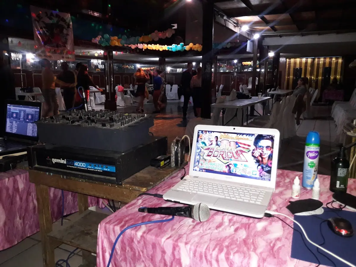 Salon Le' Jardin