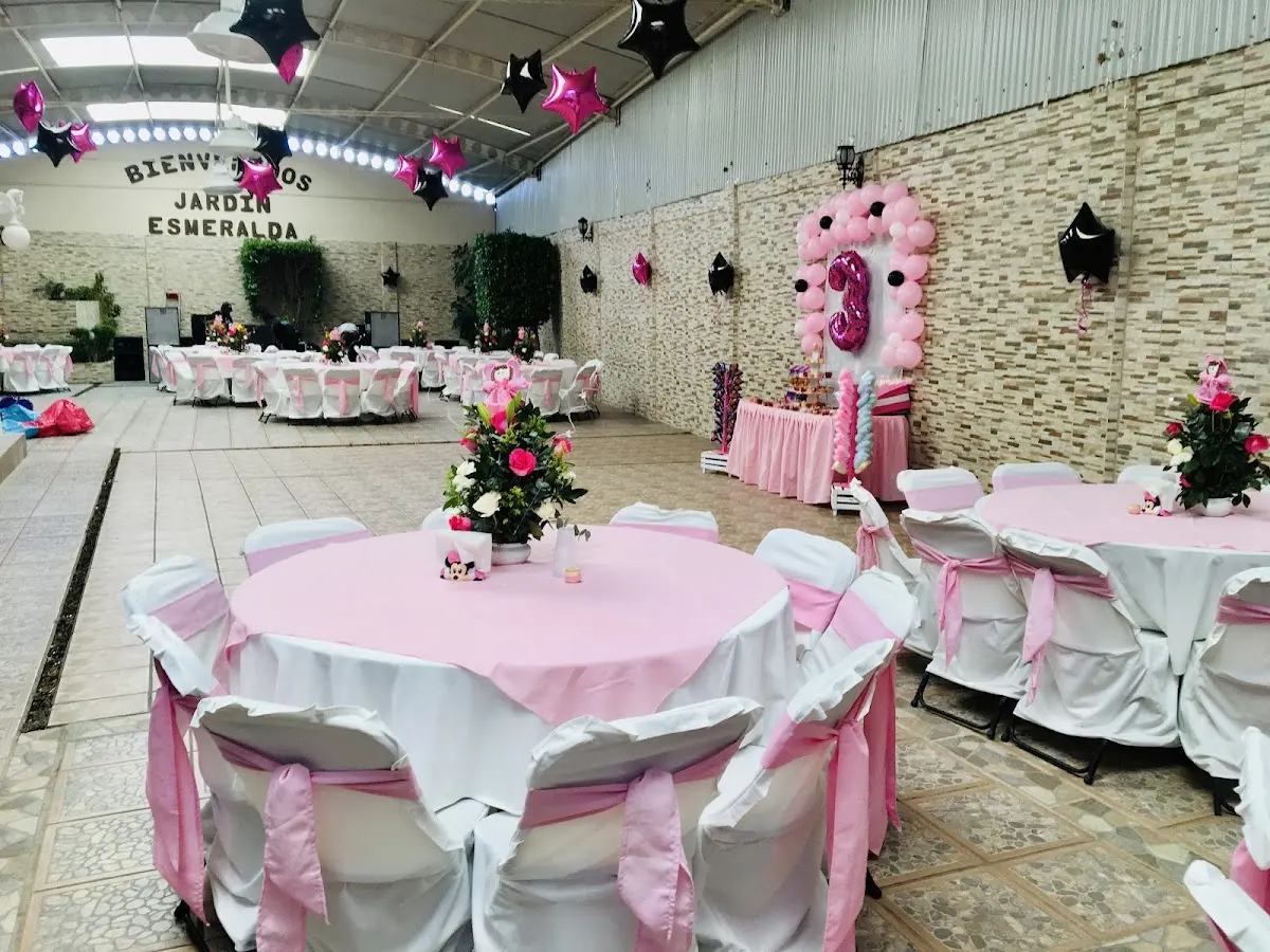 Jardín De Eventos Esmeralda