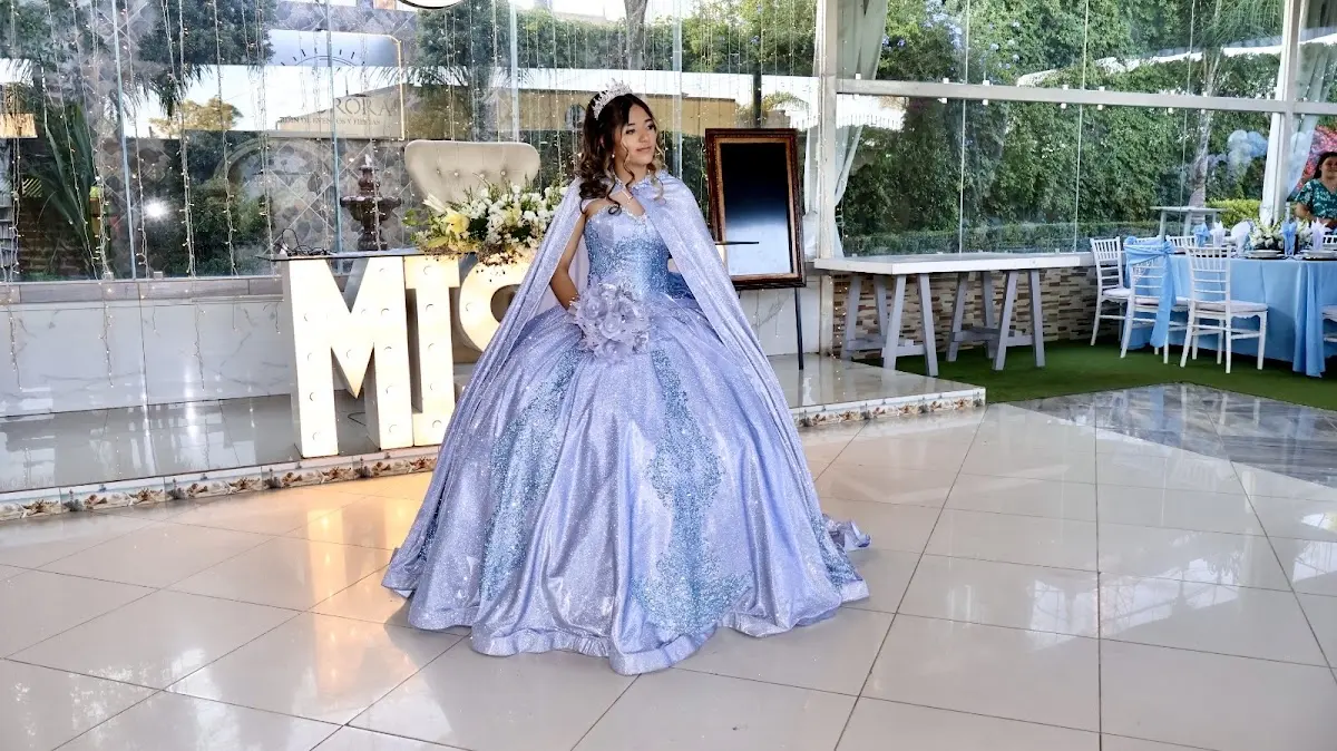 JARDÍN DE EVENTOS Y FIESTAS LA AURORA