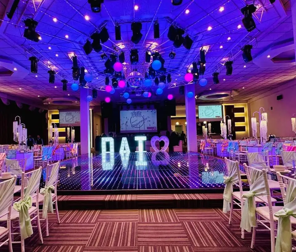 Salón Emperador Oficial