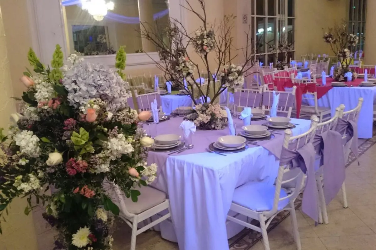 Salón Prestige — foto 3 de 3
