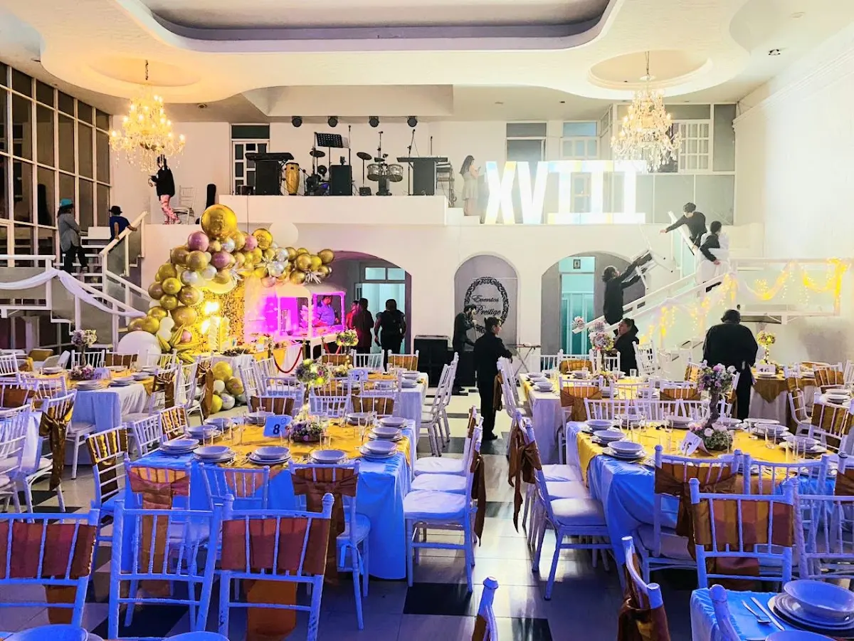 Salón Prestige — foto 2 de 3