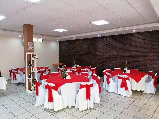 Salón de fiestas marginata