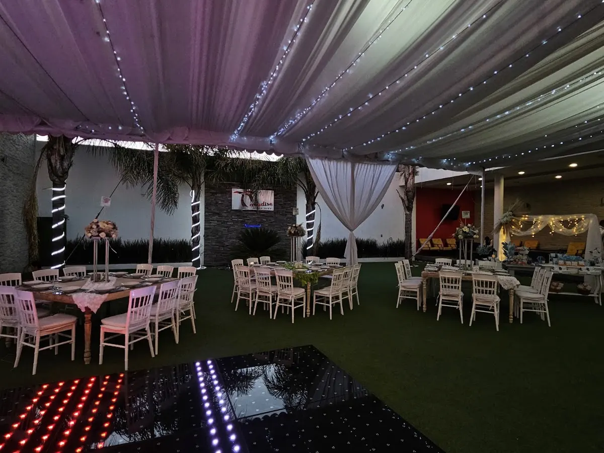 Paradise Salon y Jardin