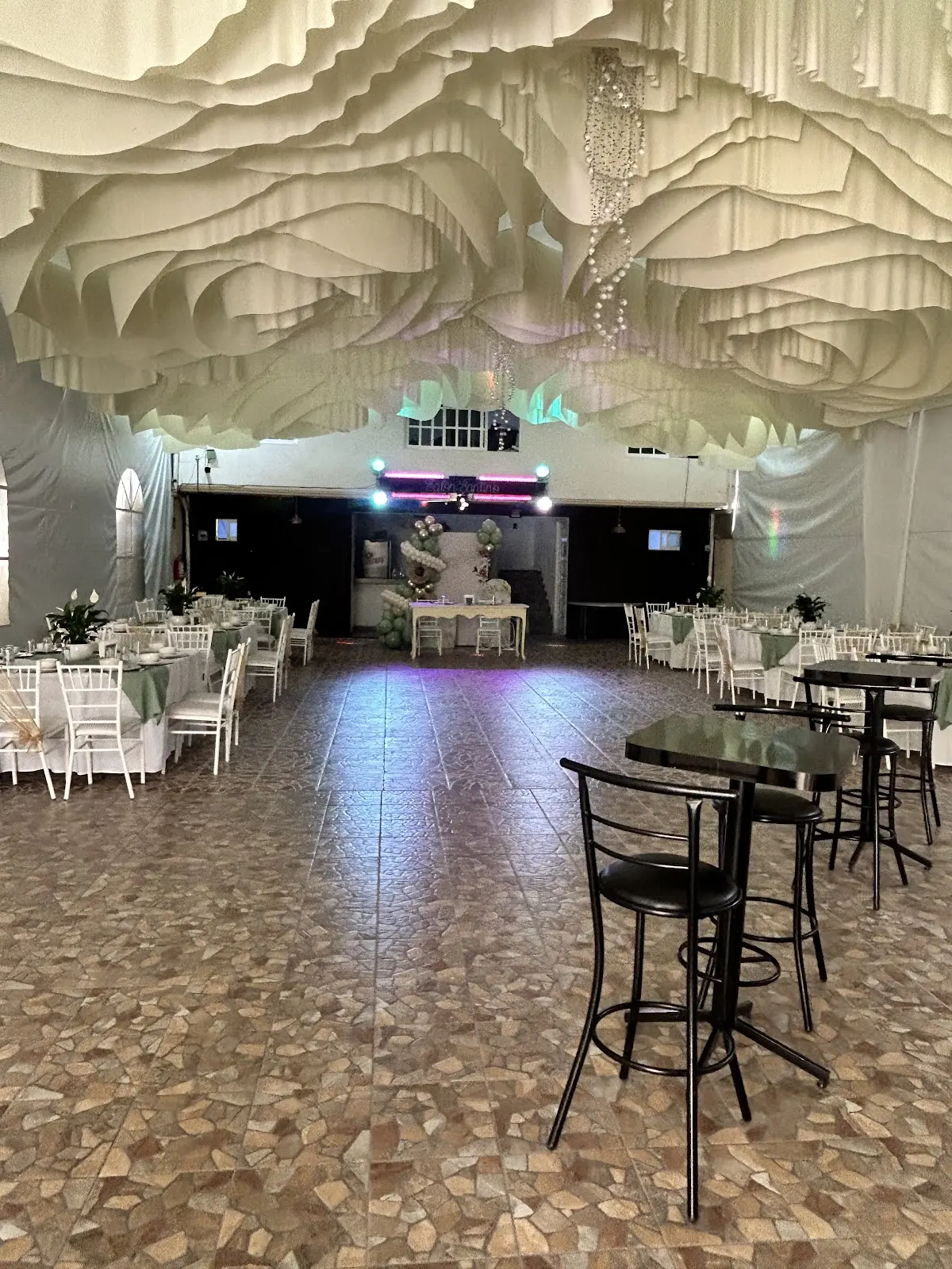 SALÓN DE EVENTOS SANTINO