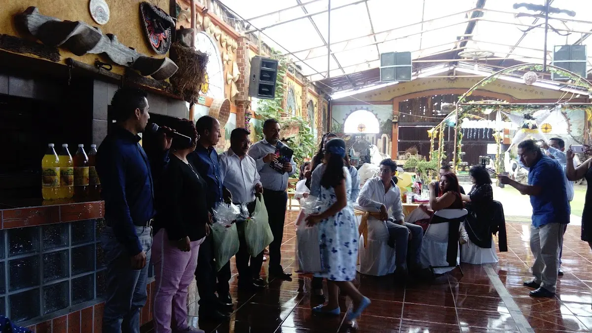 Salón jardín Centenario