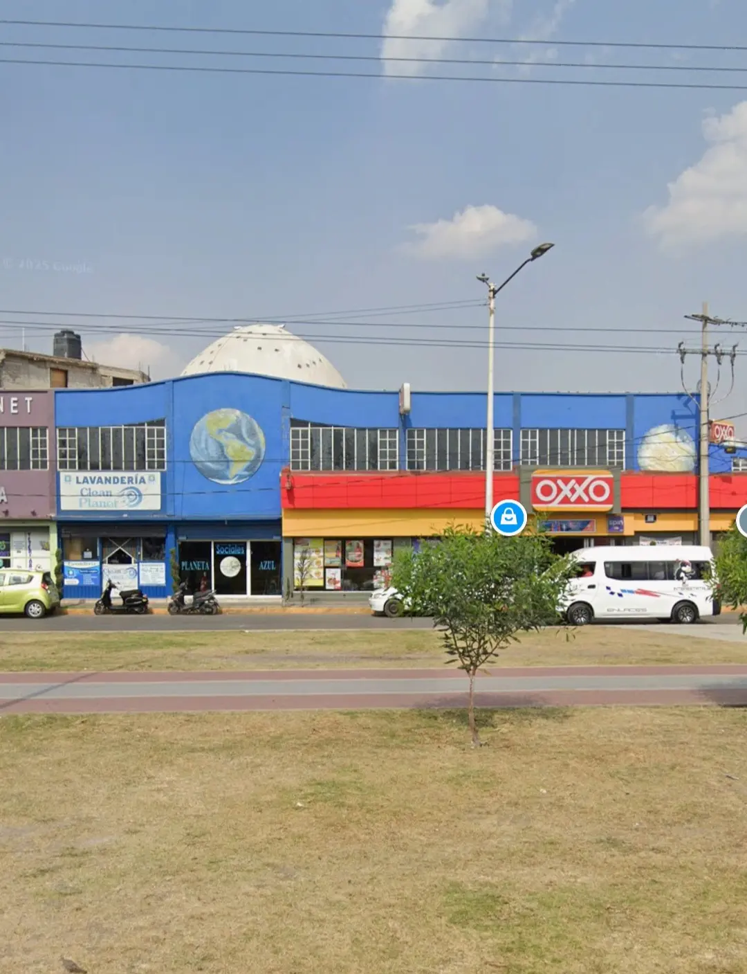 Salón Planeta Azul