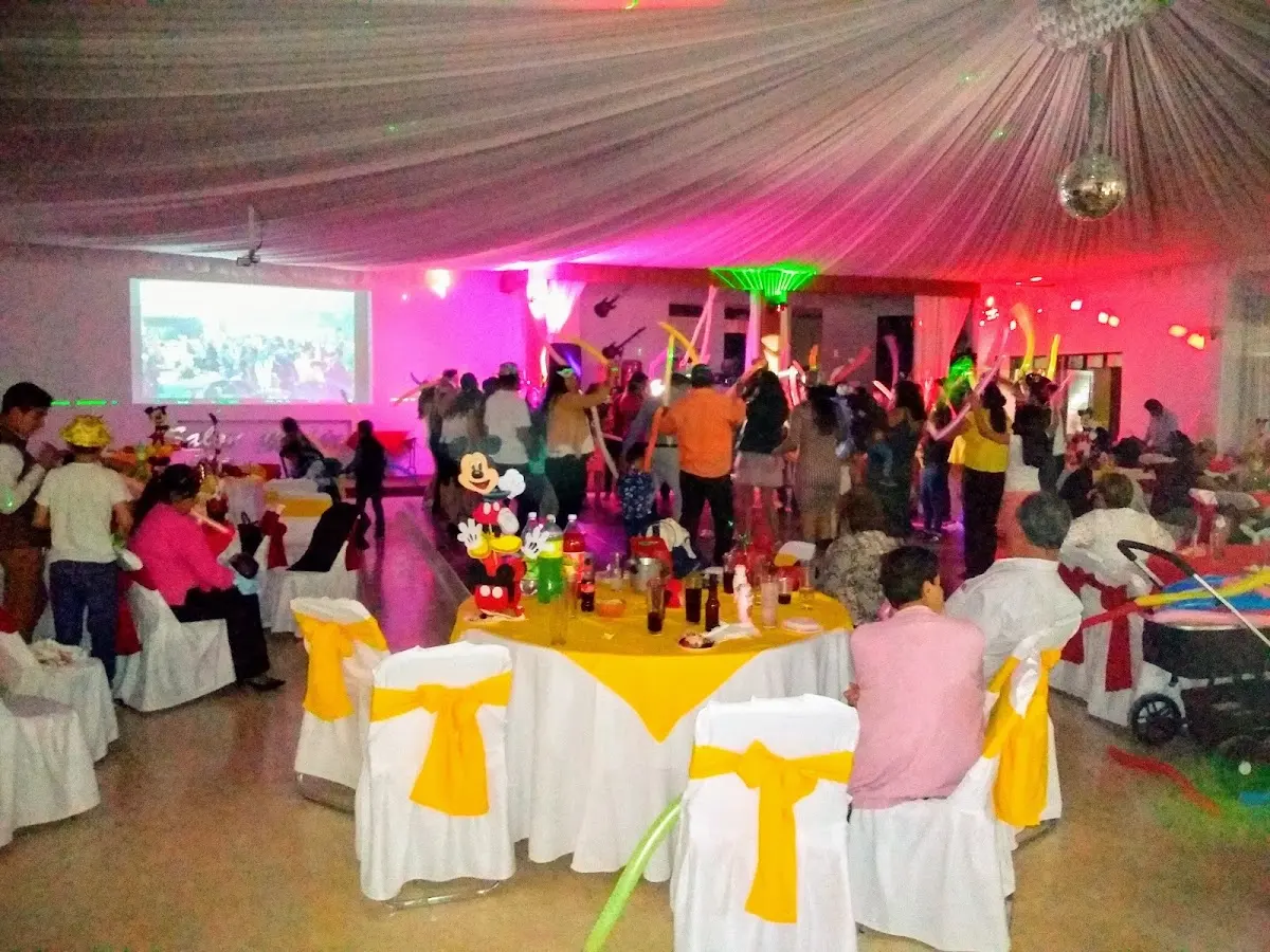 Salón de Fiestas Jardín