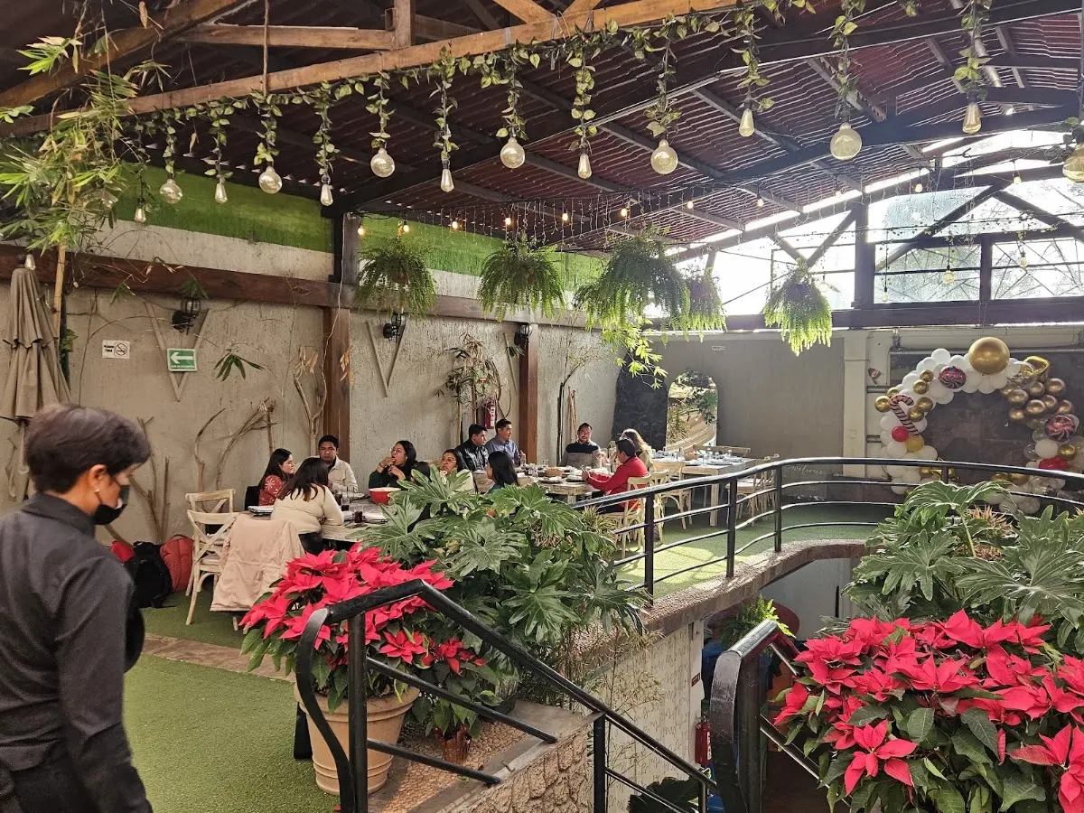 Los Pinos Jardin de Eventos