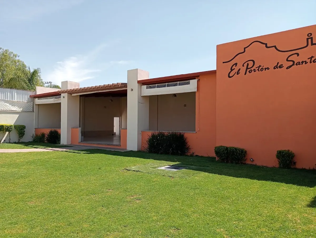 El Porton De Santa Fe Salon De Fiestas
