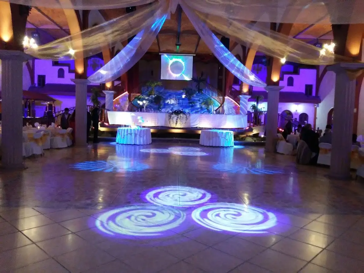 Salon De Eventos Sociales Karina