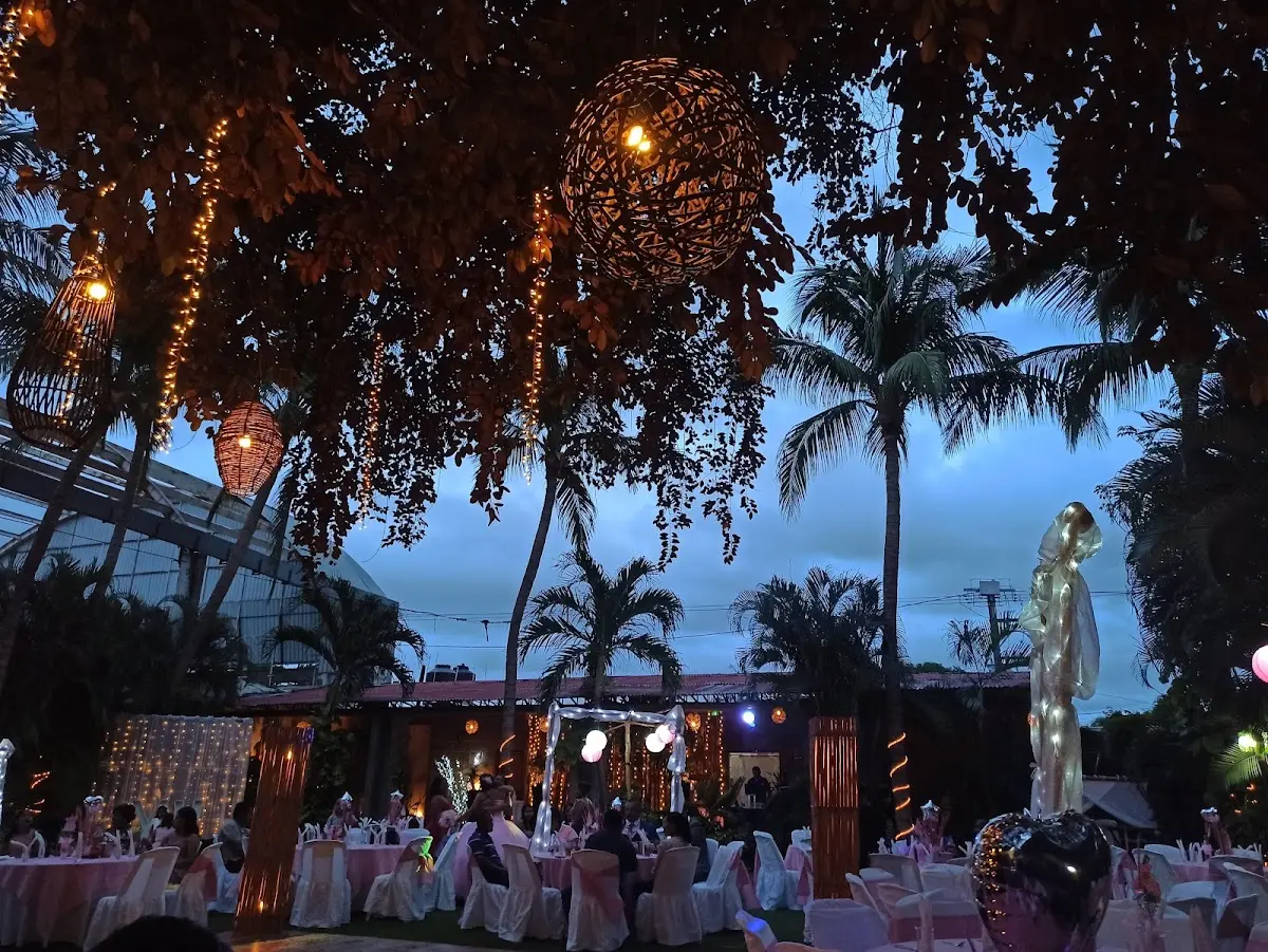 Jardín de Fiestas Bamboo