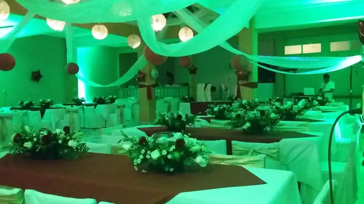 Salón de Fiestas y Reuniones "Villa Corona"