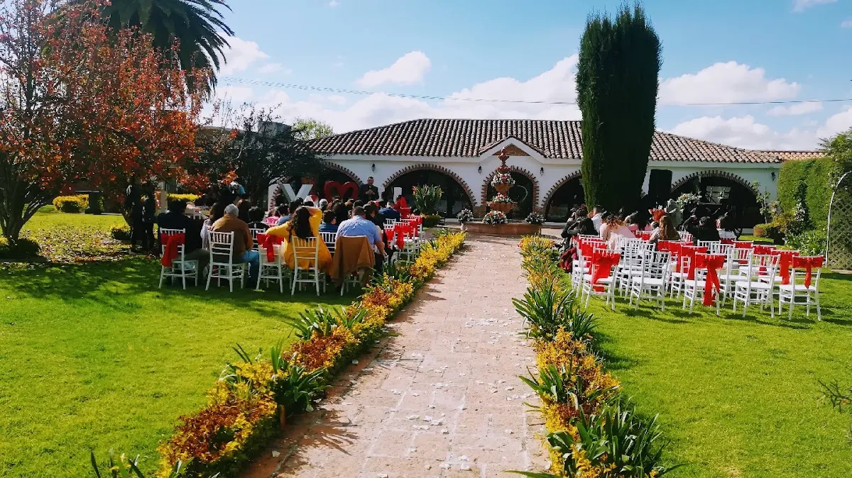 Salones De Fiesta y Jardin Finca La Morena