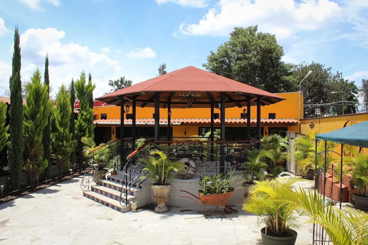 La Finca Puerta de Cadenas