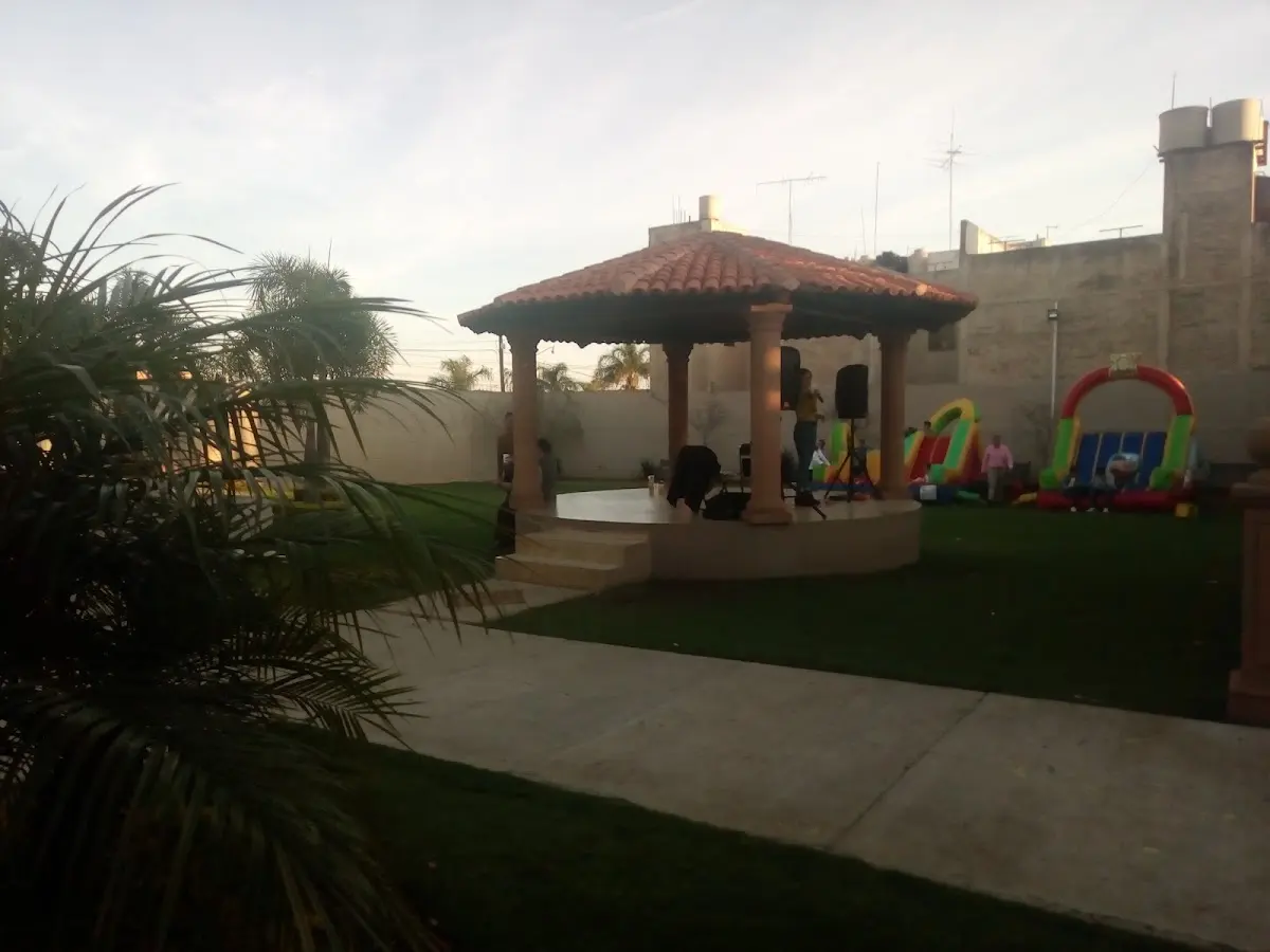 Terraza "La Gloria" . — foto 3 de 3