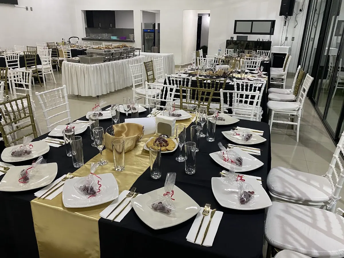 El Sauzi Terraza & Jardin