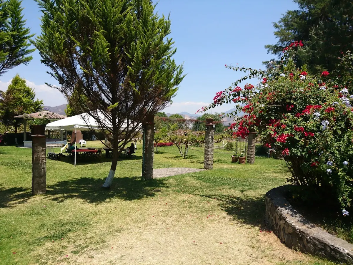 Los Cedros Jardín para Eventos