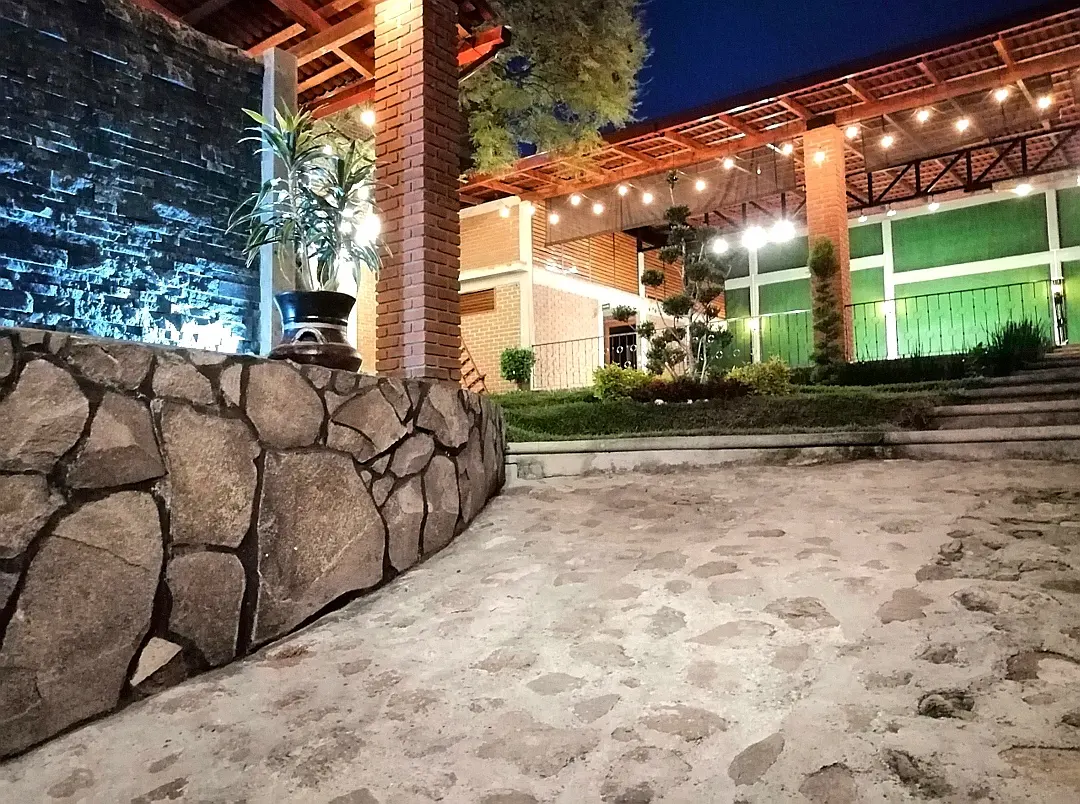 Salon Campestre Jacarandas