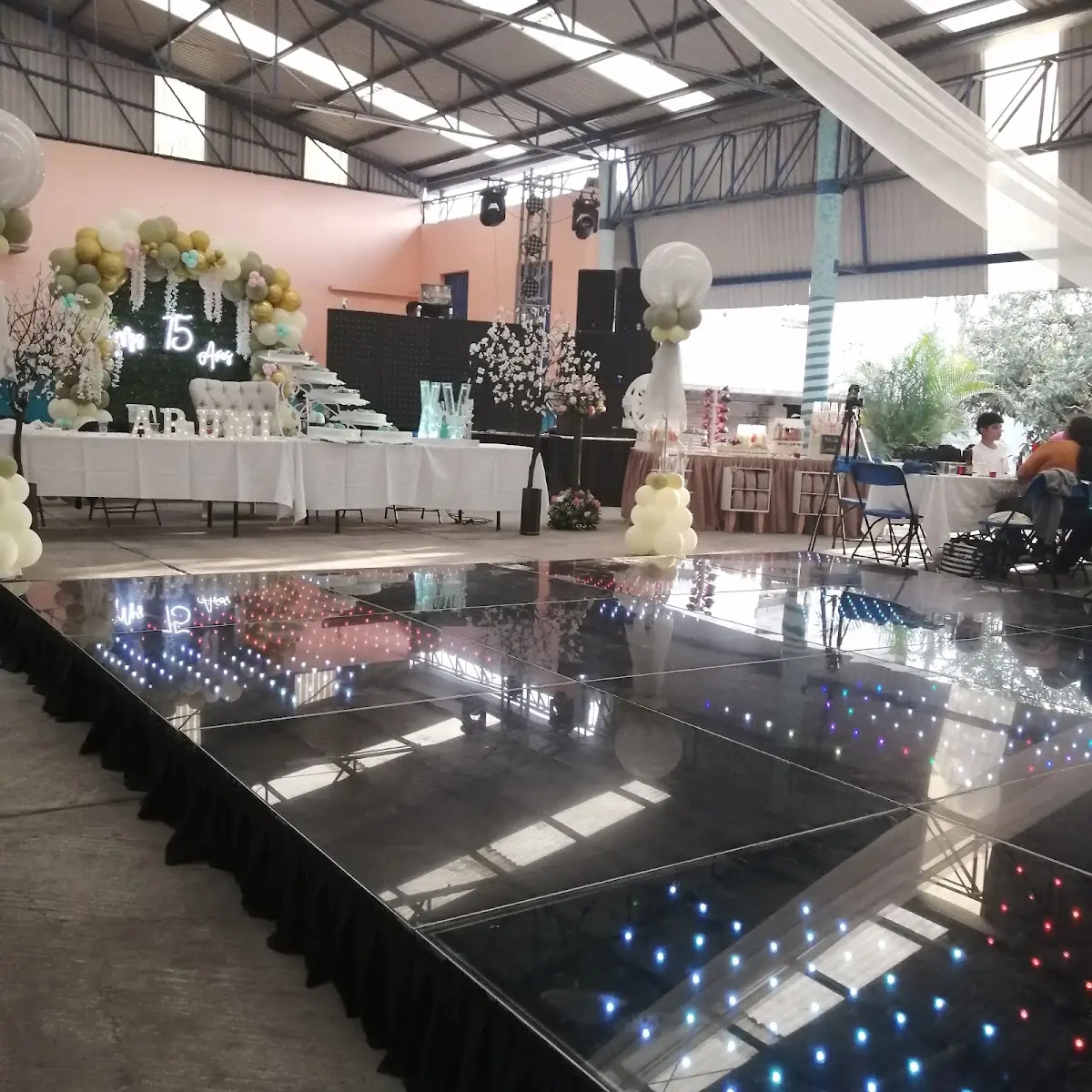 Salon "Las Palomas" Yecapixtla, Morelos