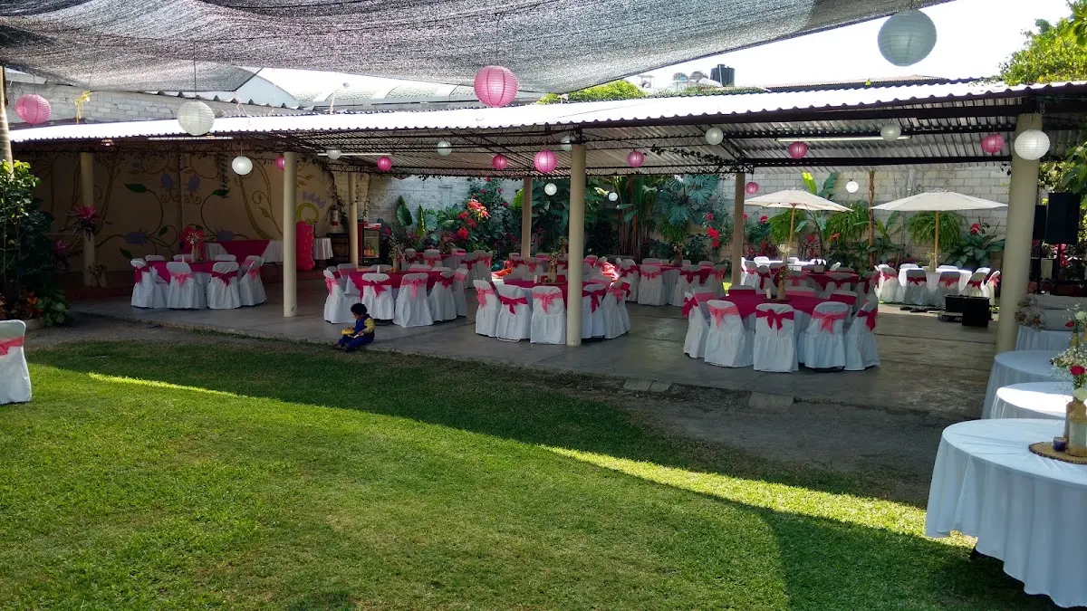 Jardín de Eventos Colibrí