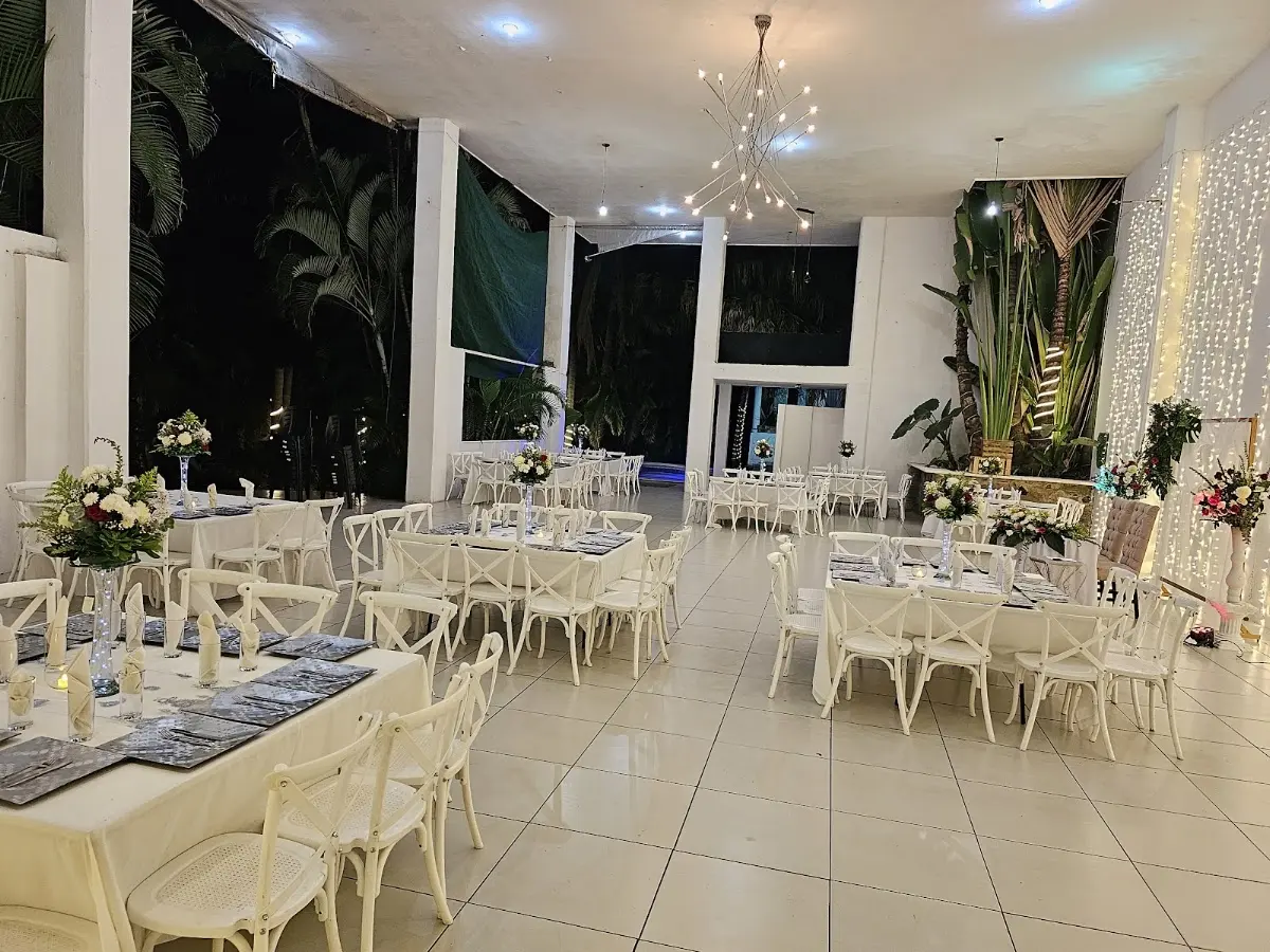 Salón Casa María Elena