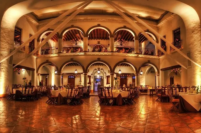 La Casona de Santa Lucía