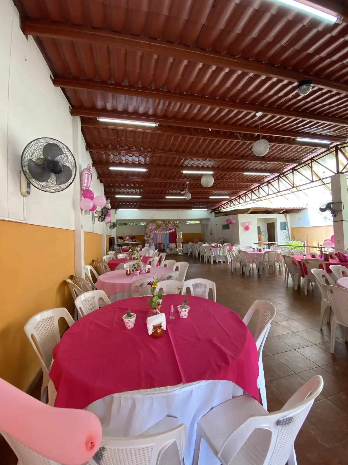 Salón de Eventos Sociales "Yeyetzín"